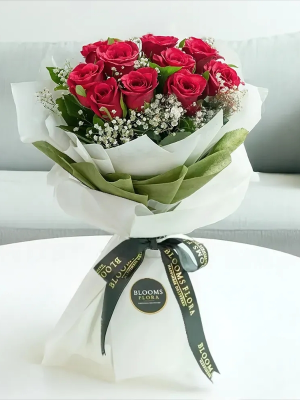  Antalya Lara Florists - Red Roses in a Vase