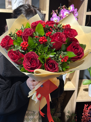  Antalya Lara Send Flowers - PINK SHADES OF GAZEBO ROSES