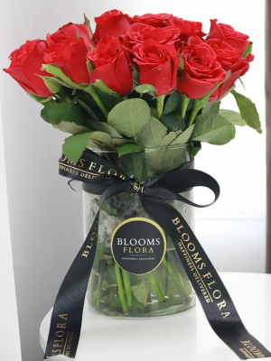  Antalya Lara Florists - Red Roses in a Vase